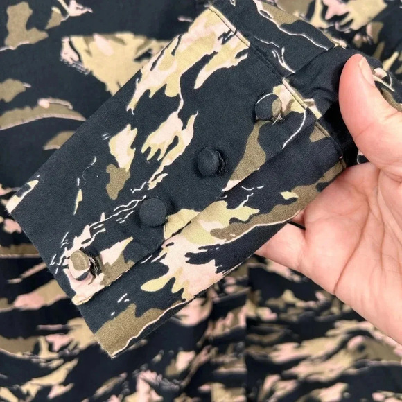 TopShop long sleeve button up blouse, 6, Pink Camo, Oversized Streetwear Grunge - Picture 5 of 10